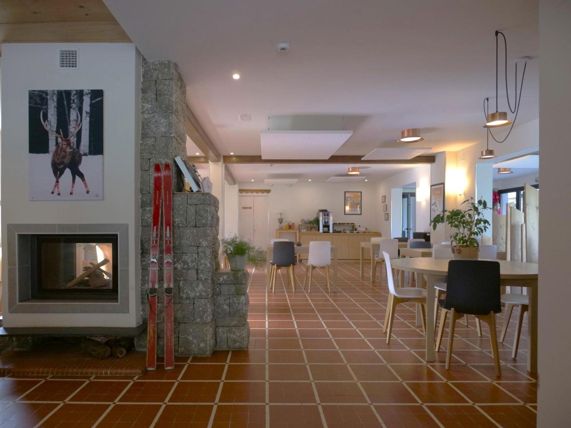 Hotel Le Chalet 圣玛丽德康庞 外观 照片